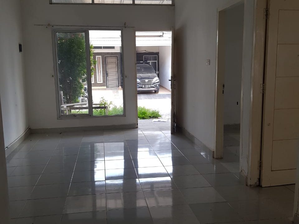 Dijualdisewakan Rumah di komplek Duta Mas Cluster Bugenville (5)