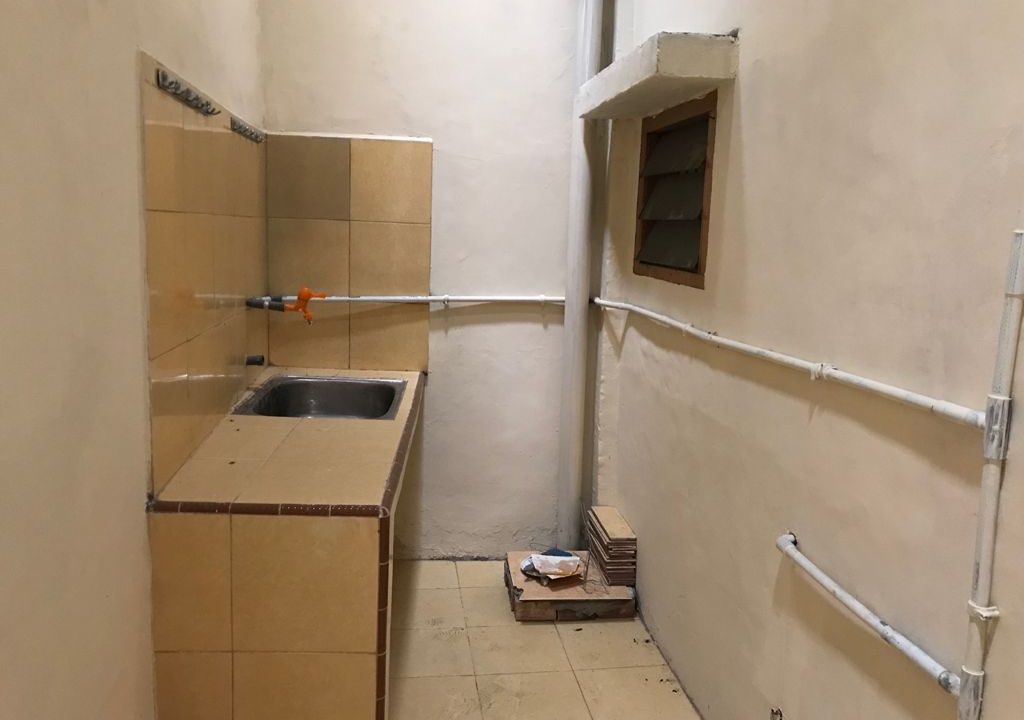 Disewakan Dijual Ruko 1 pintu 3 lantai plus dak jemur Siap Pakai Jln Perintis Kemerdekaan Palembang (7)