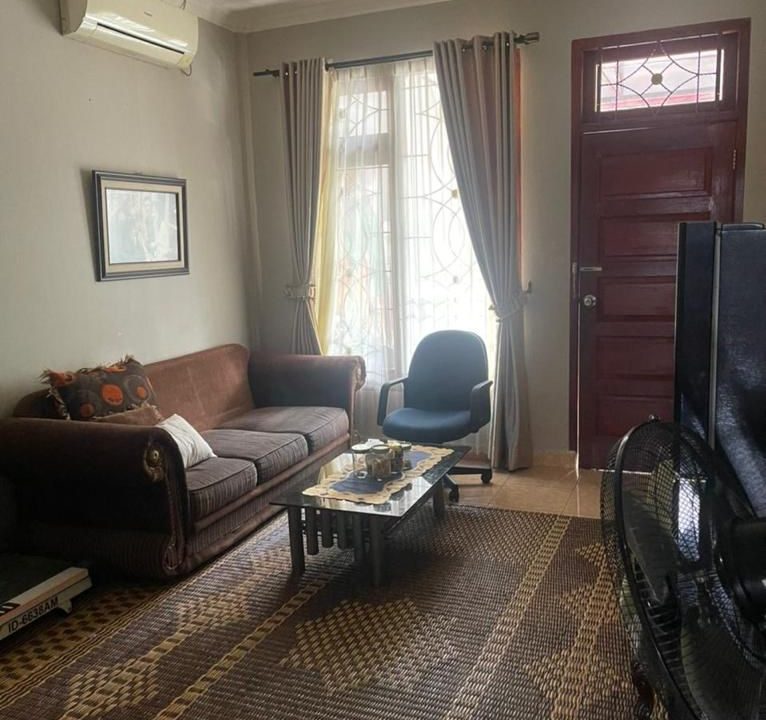 Jual Rumah Mewah dan Cantik (12)