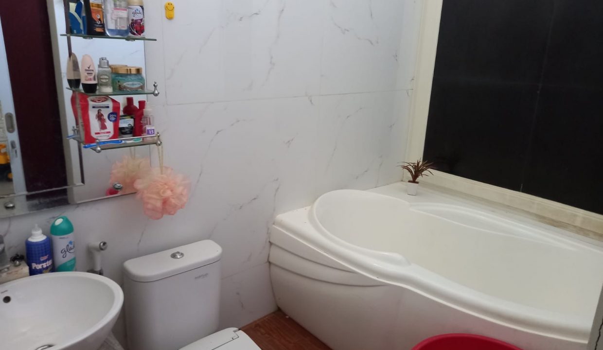 Dijual Rumah Mewah 2 lantai di komplek PU Sukamaju (5)