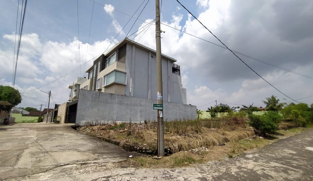 Dijual tanah kavling luas 317 m2 posisi Hook jalan panda komplek Kedamaian (2)