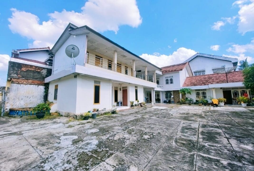 DIJUAL RUMAH DENGAN KOS KOSAN BELAKANG HOTEL AMARIS PALEMBANG (0,2)