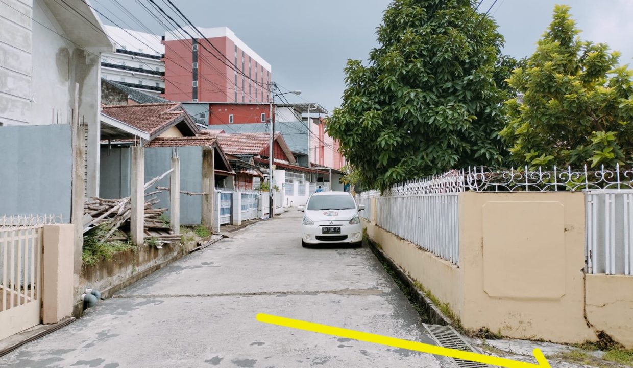 DIJUAL RUMAH DENGAN KOS KOSAN BELAKANG HOTEL AMARIS PALEMBANG (1,1)