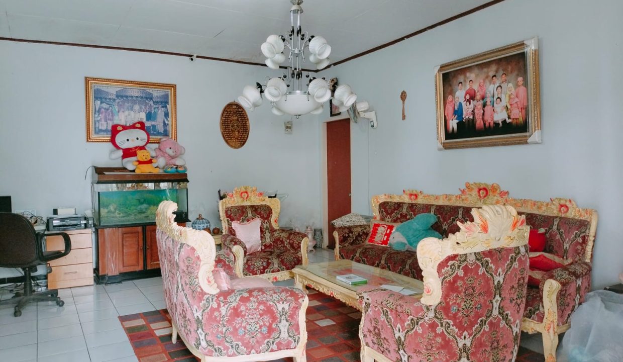 DIJUAL RUMAH DENGAN KOS KOSAN BELAKANG HOTEL AMARIS PALEMBANG (1,4)