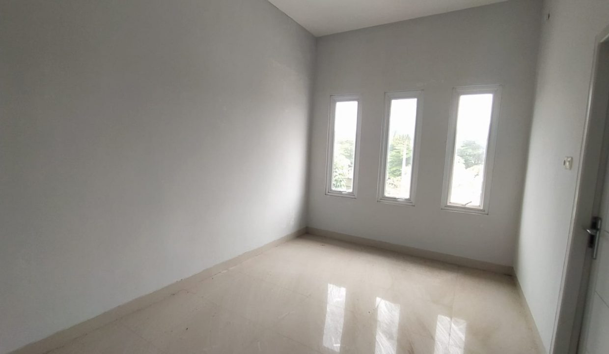 Dijual rumah view danau dalam komplek The Pavillion Citra Grand City (7)