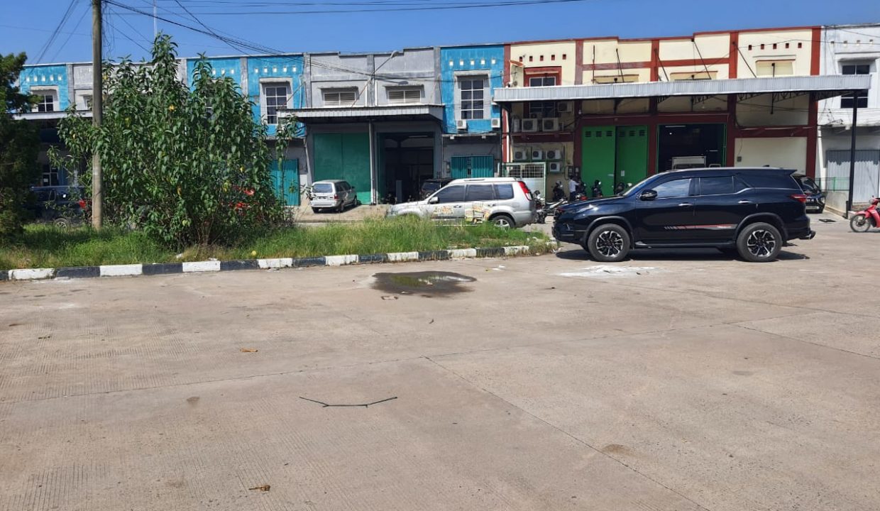 DIjual gudang komplek palembang star (0,8)
