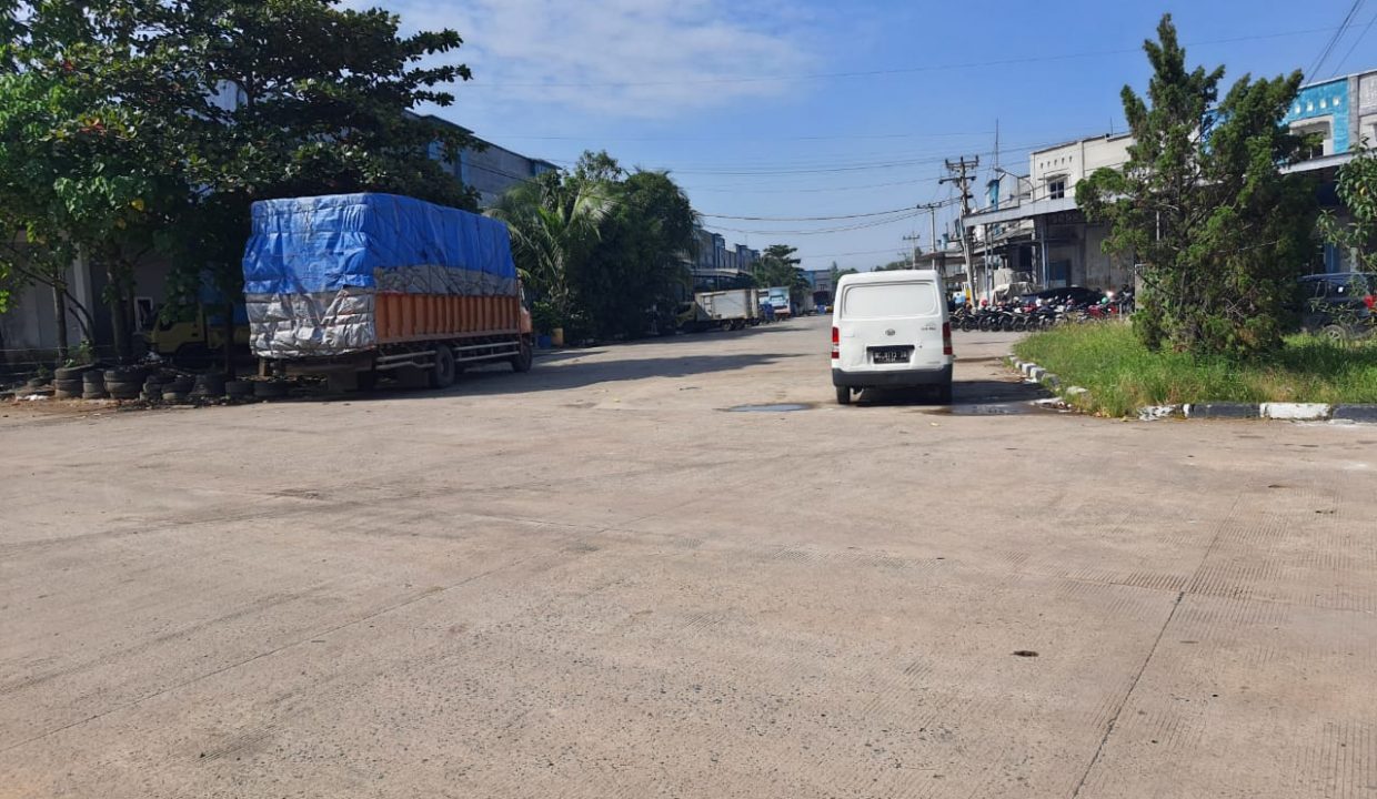 DIjual gudang komplek palembang star (10)