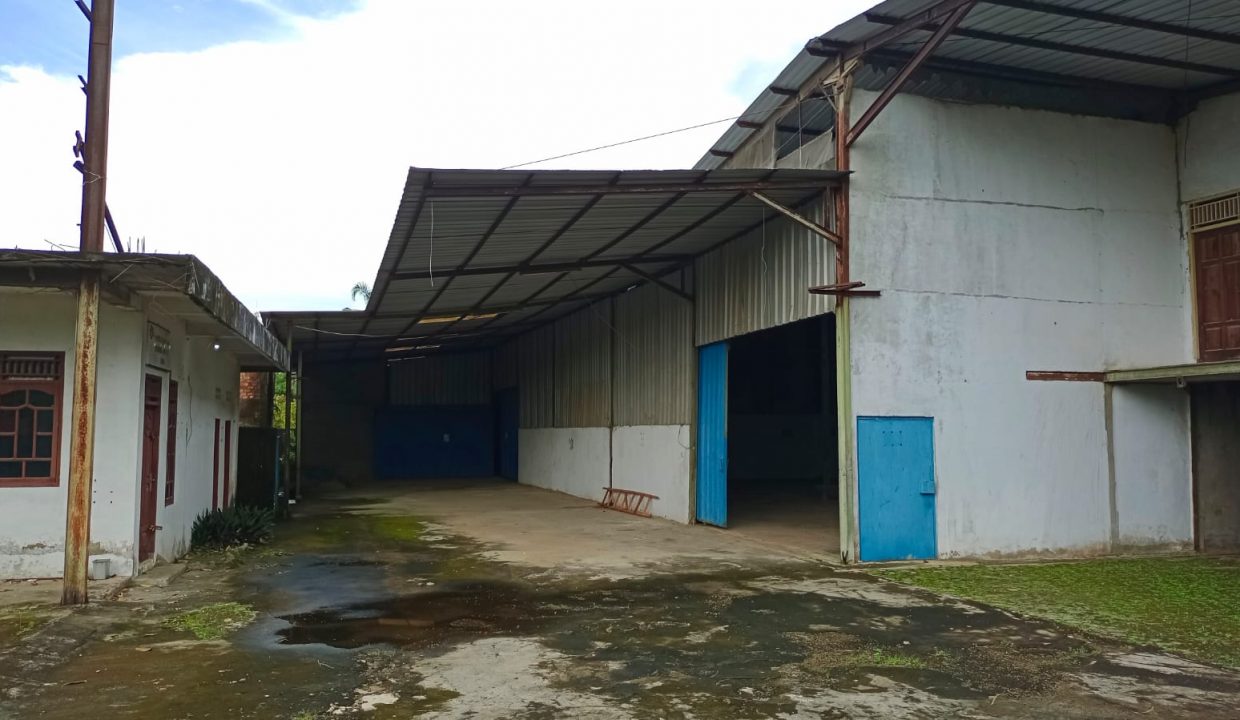 Dijual Gudang Besar Lokasi Jalan AMD Palembang (1)