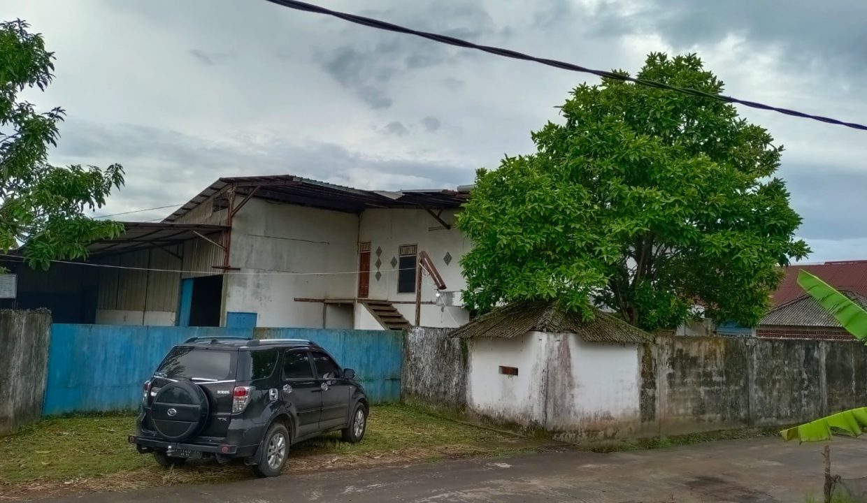 Dijual Gudang Besar Lokasi Jalan AMD Palembang (4)