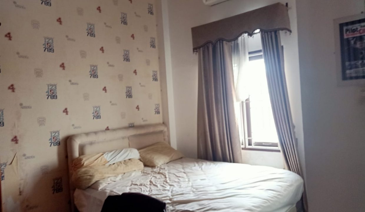 Dijual rumah cantik di lokasi strategis Way Hitam Palembang (4)