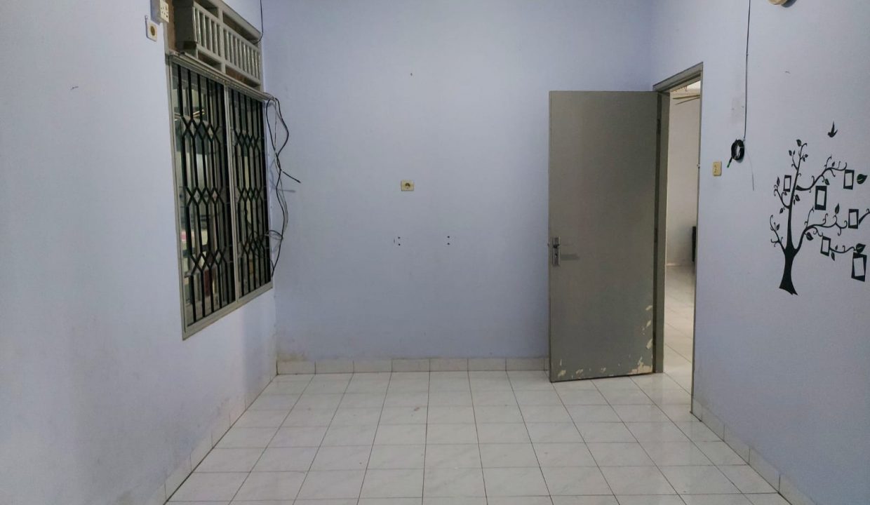 Dijualdisewakan rumah cantik bersih terawat di dalam komplek perumahan (6)