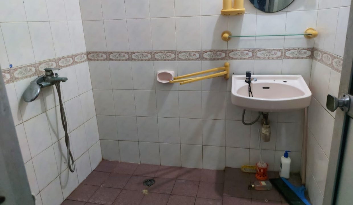 Dijualdisewakan rumah cantik bersih terawat di dalam komplek perumahan (7)