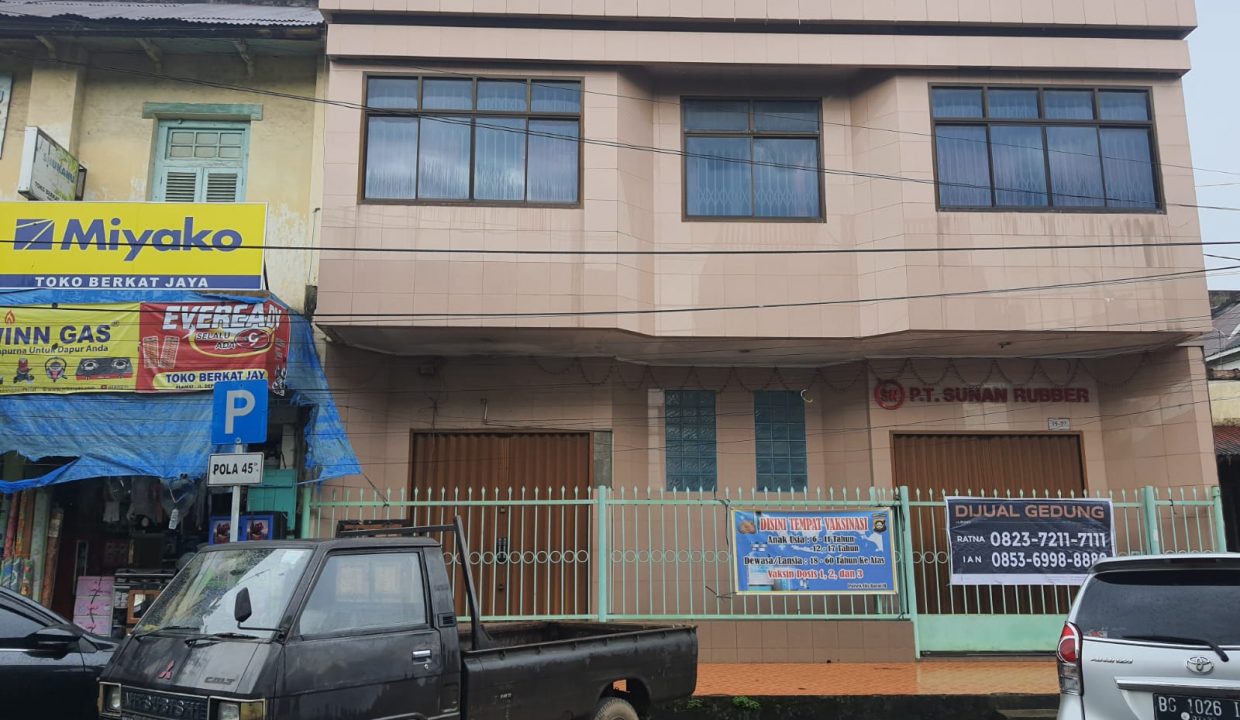 dijual 1 unit gedung jalan depaten (4)