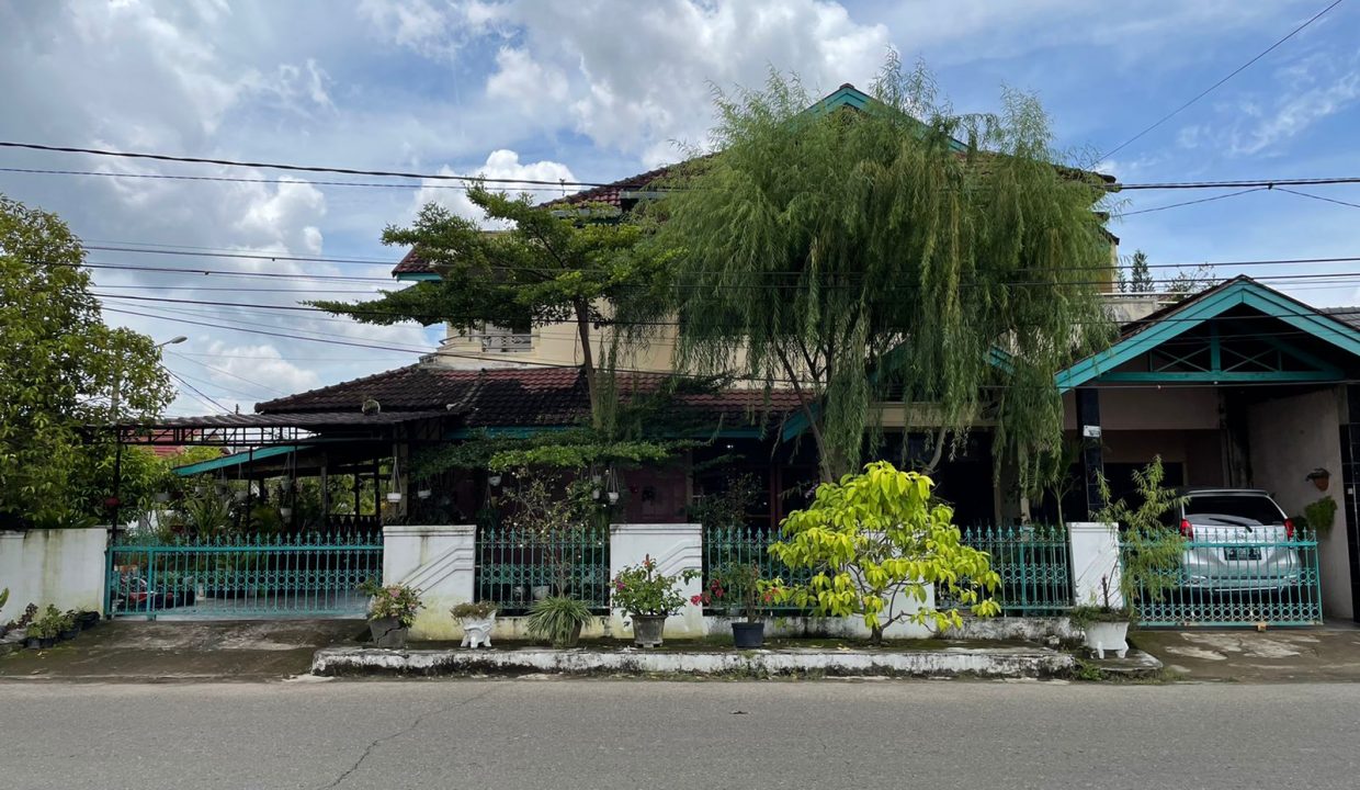 Dijual rumah 2 lantai posisi hook di jalan utama Kompleks Bukit Sejahtera 2 Poligon blok CA no. 01 (4)