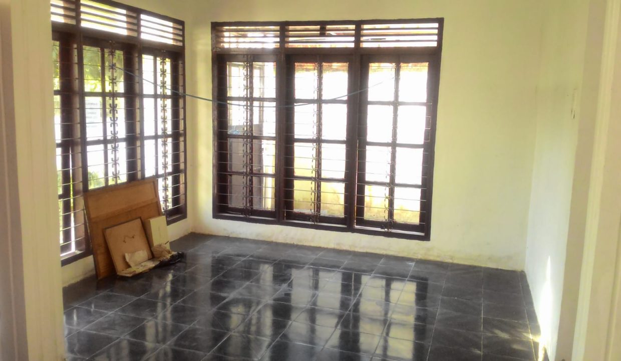 Dijual RUmah cantik Prima Indah (2)