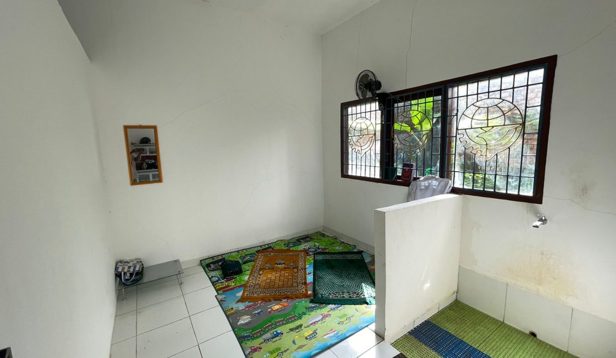Dijual Tanah + Gudang Jalan Tanjung Api Api (10)
