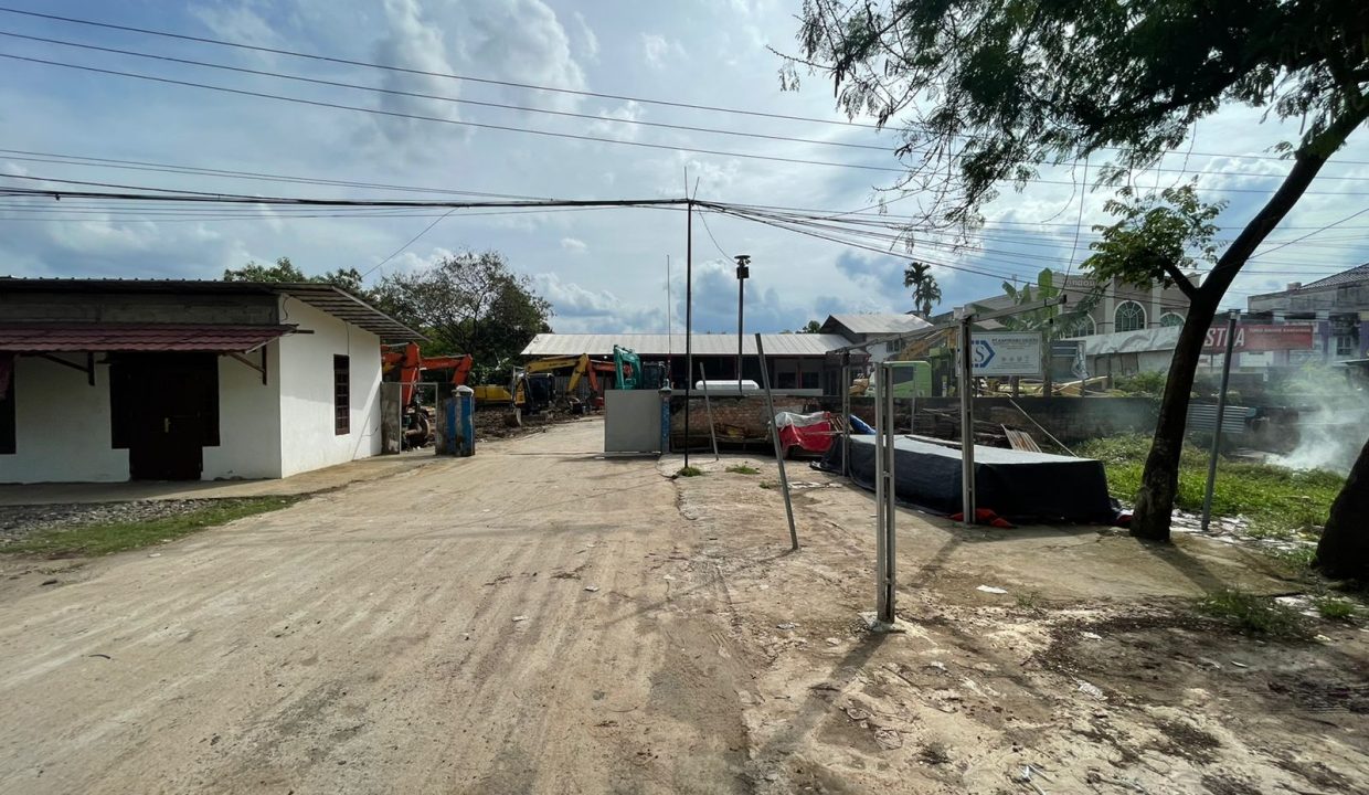 Dijual Tanah + Gudang Jalan Tanjung Api Api (15)