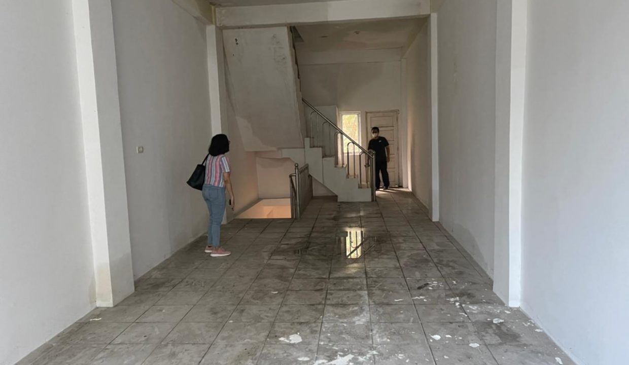 Disewakan Ruko 2 Lantai Lokasi di Lemabang Mas Jln Yos Sudarso Palembang (4)