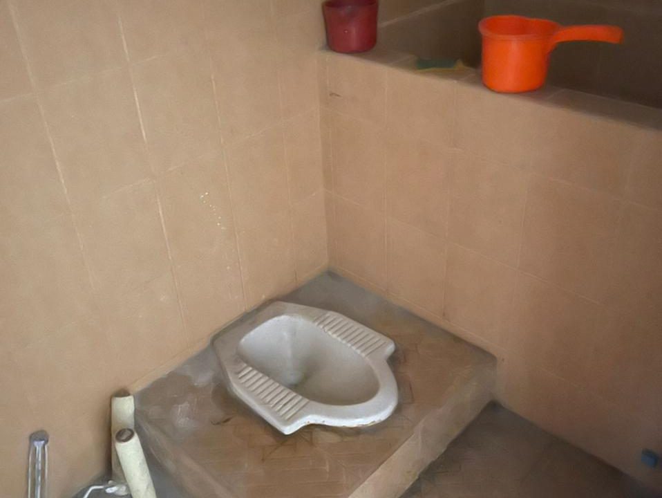 Disewakan Ruko 2 Lantai Lokasi di Lemabang Mas Jln Yos Sudarso Palembang (7)