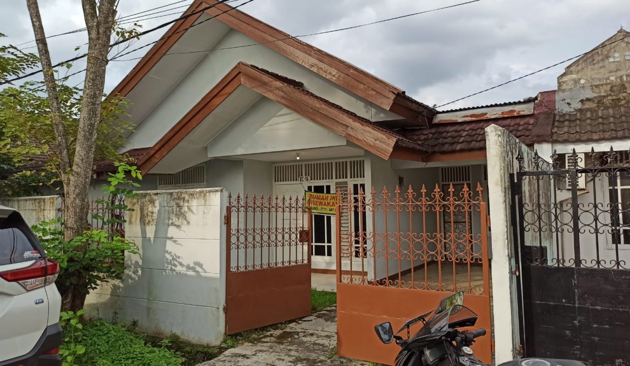 Disewakan Rumah SIap Huni Polygon (11)