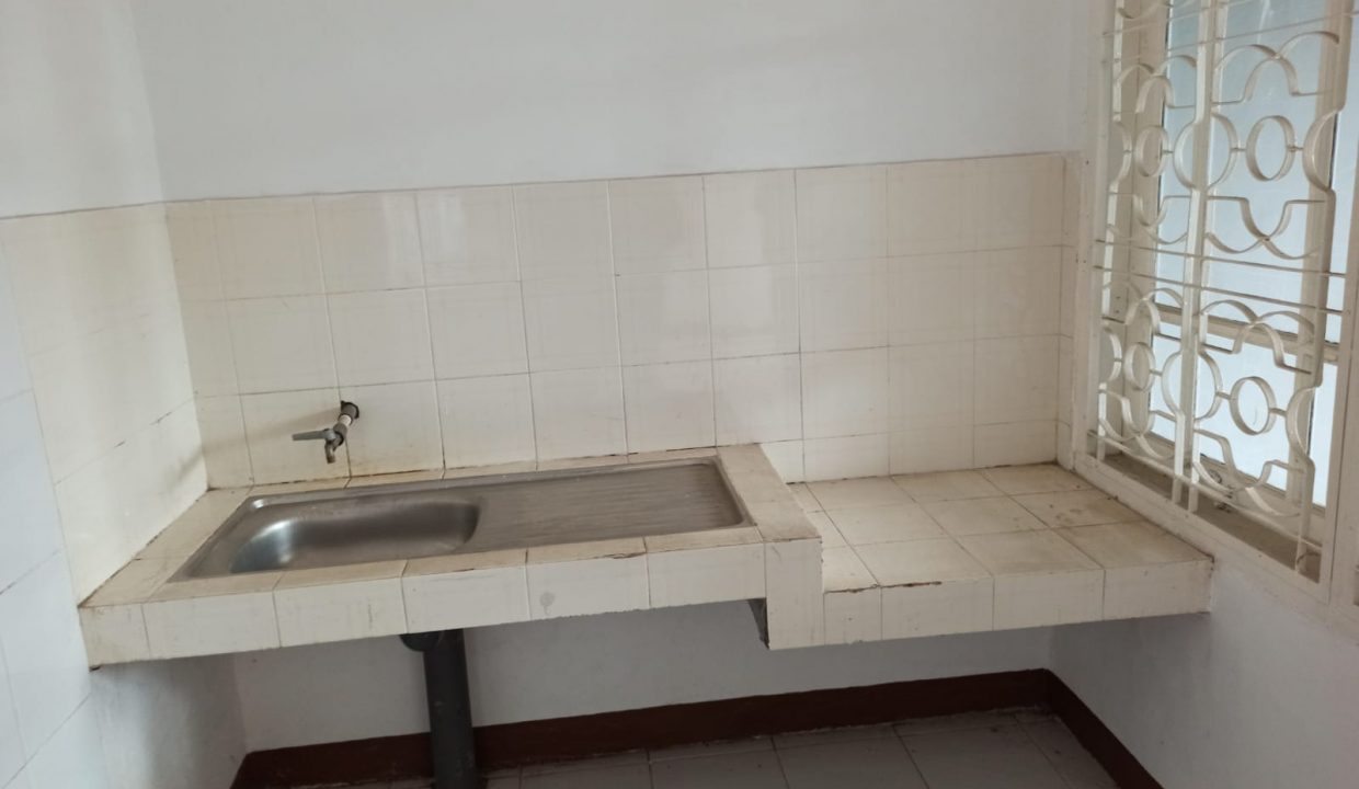 Disewakan Rumah SIap Huni Polygon (7)
