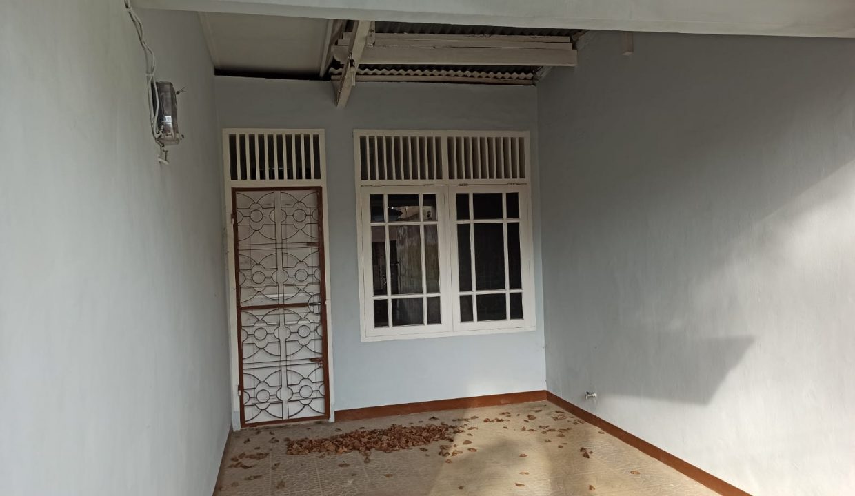 Disewakan Rumah SIap Huni Polygon (9)