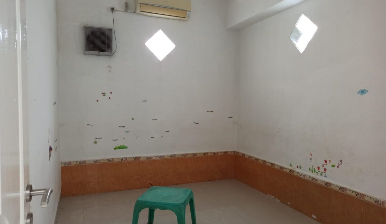 DIJUAL RUMAH CANTIK DAN SANGAT TERAWAT DI PERUMAHAN VILLA KENCANA KM 11 PALEMBANG (8)