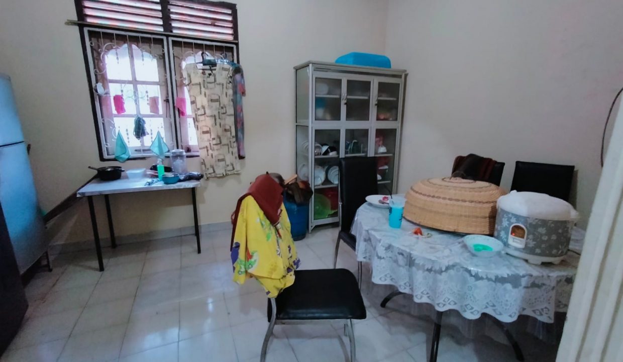 Dijual Rumah Bagus & Terawat di Jl. Kh. Ahmad Dahlan (2)