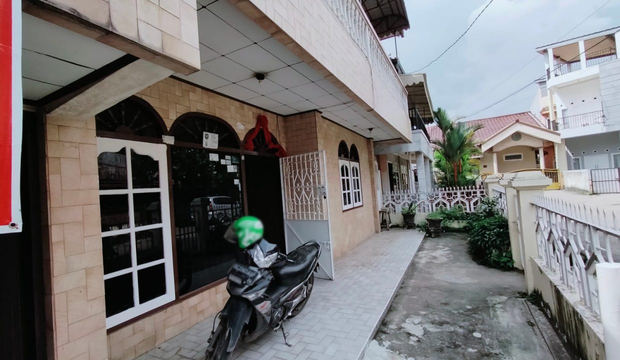 Dijual Rumah Bagus & Terawat di Jl. Kh. Ahmad Dahlan (7)