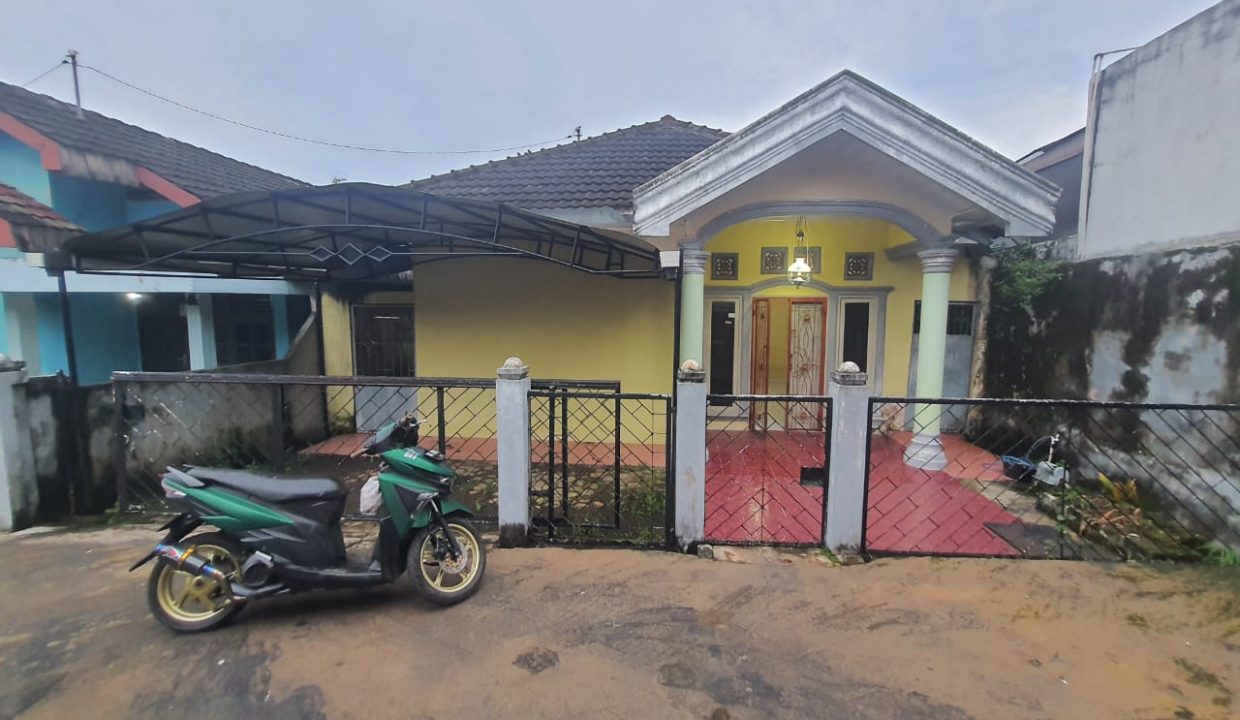 Dijual Rumah Komplek PLN Lama(1)
