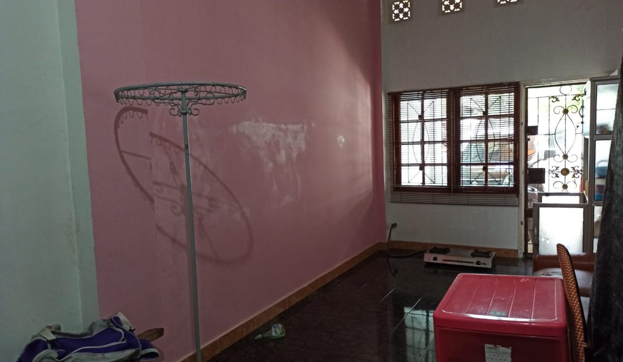 Rumah Cantik Puri Demang Raya Bougenville (13)