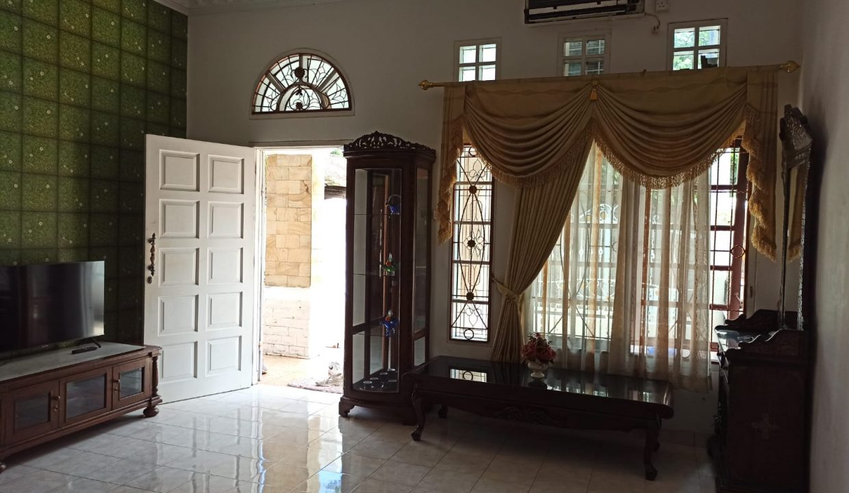 Rumah Cantik Puri Demang Raya Bougenville (8)