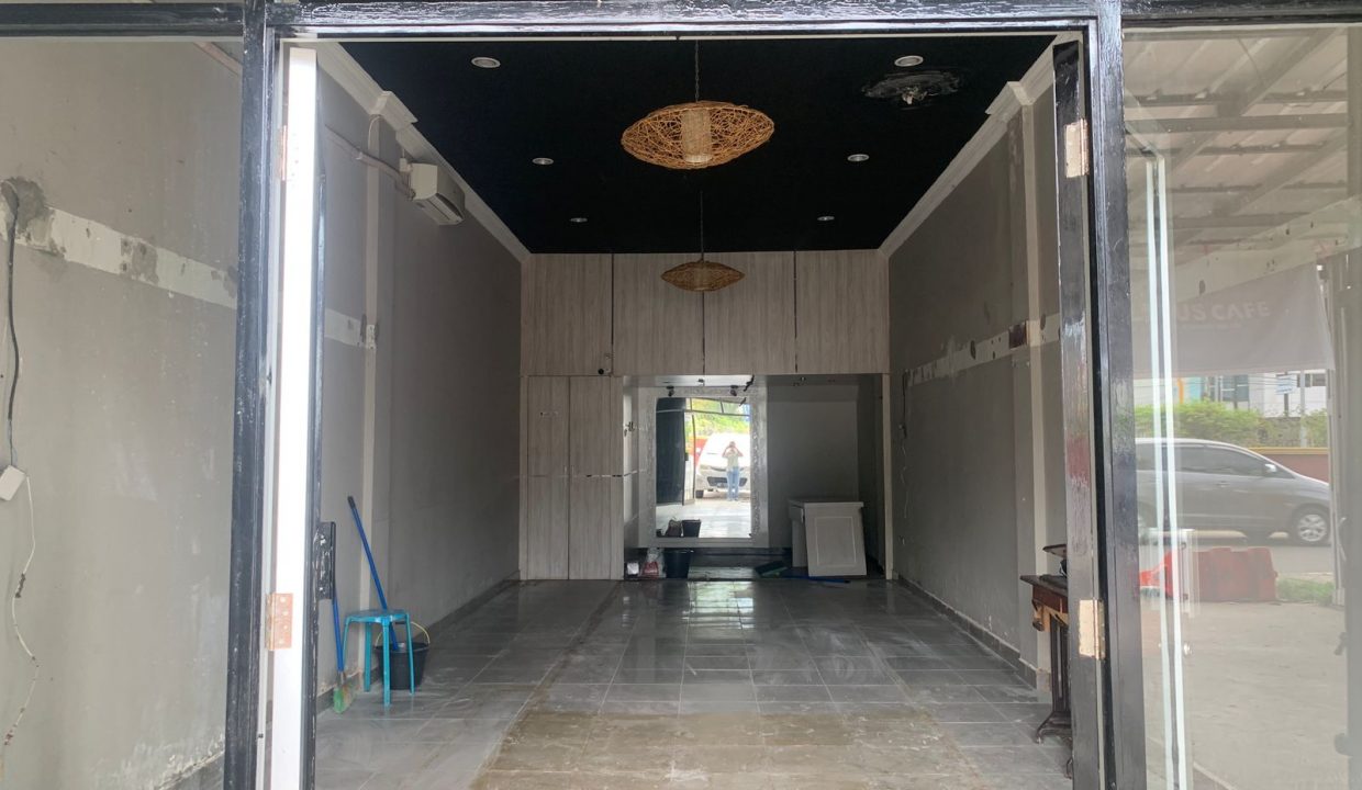 Dijual 1 Unit Ruko siap pakai Jalan R Soekamto (7)