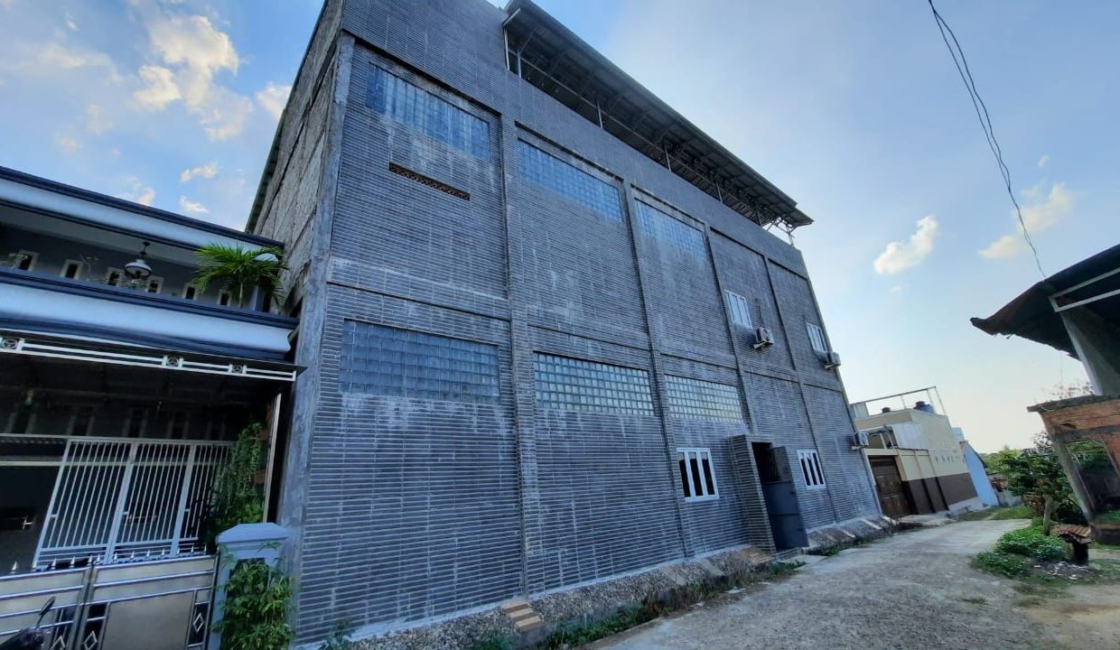 Dijual Rumah Besar Area Kenten (1,0)