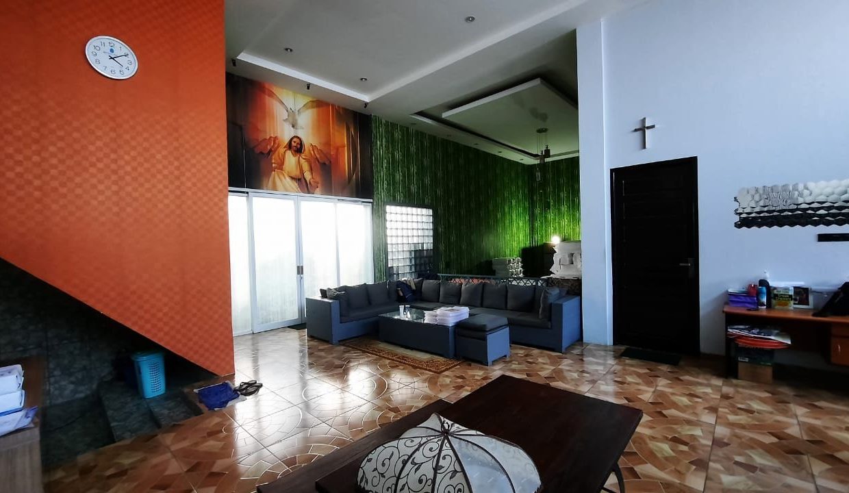 Dijual Rumah Besar Area Kenten (5)