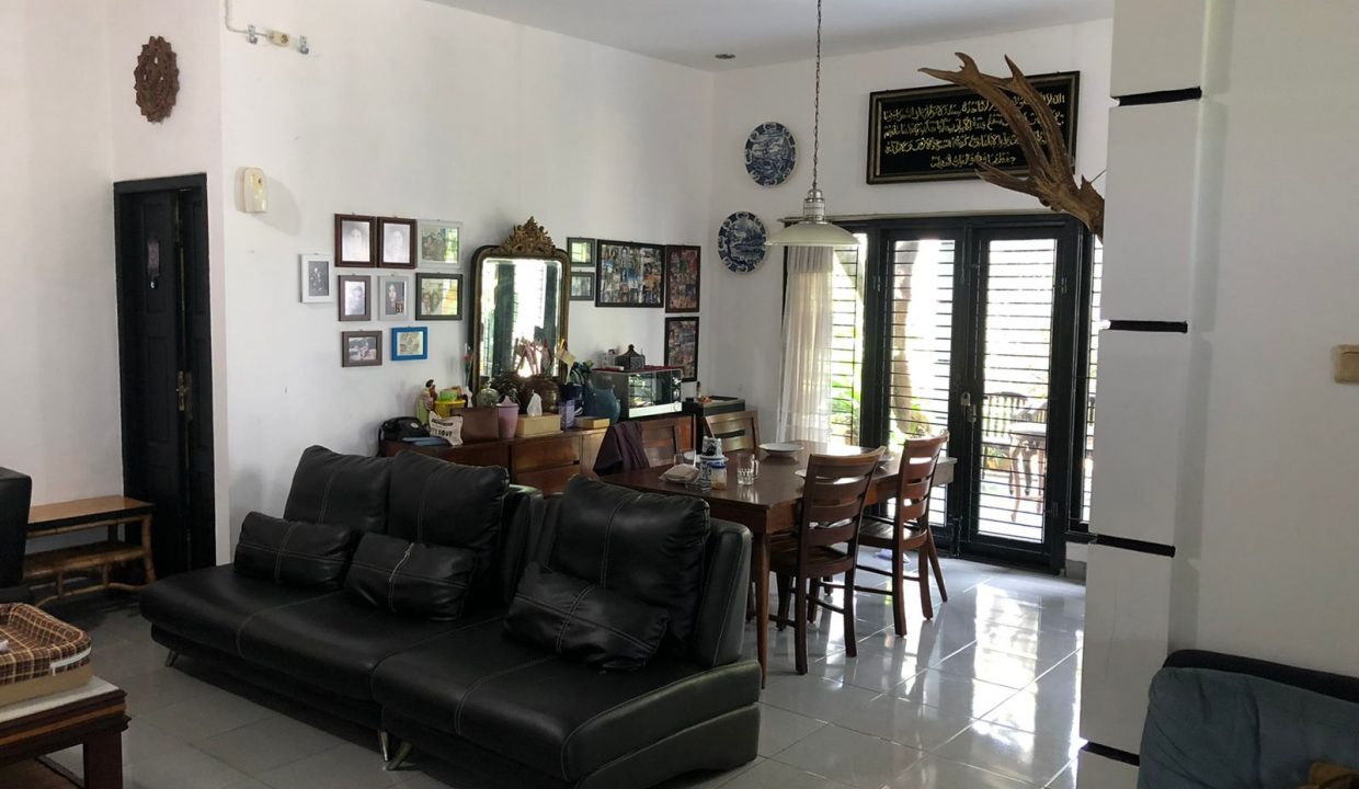 Dijual Rumah Di jalan mesjid (3)