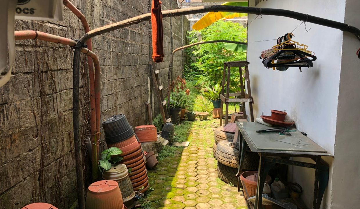 Dijual Rumah Di jalan mesjid (4)