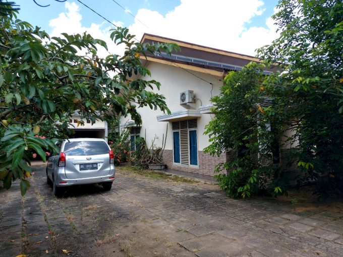 Dijual Rumah dengan Halaman Luas Jalan Letjen Harun Sohar Palembang