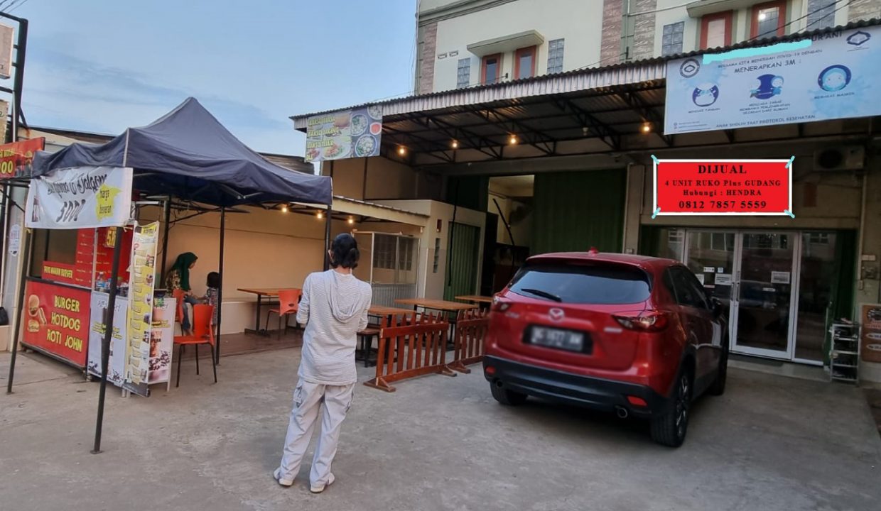 Dijual Sekaligus 4 Unit Ruko Plus Gudang (1,1)