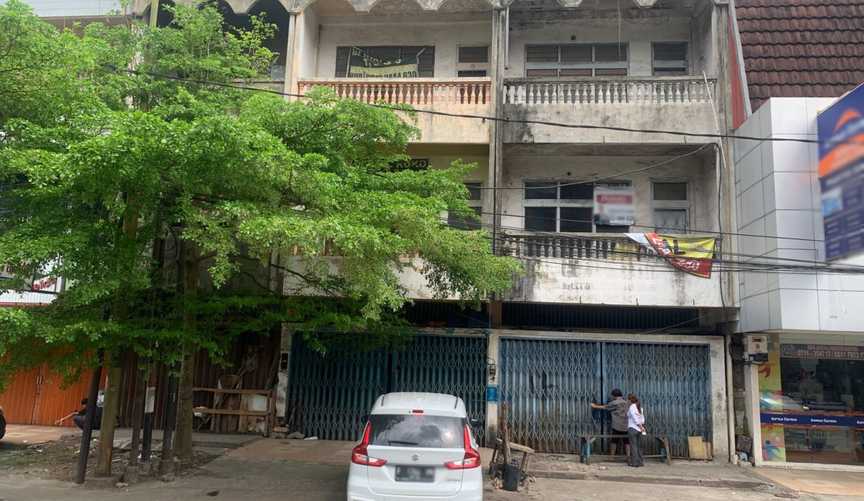 Disewakan 3 Unit Ruko Gandeng 3 Lantai di Pusat Kota Jalan Letkol Iskandar Palembang (1)
