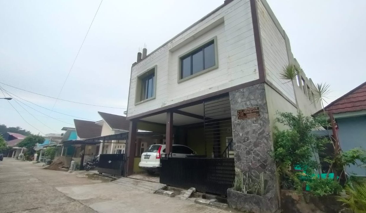 dijual rumah 2 lantai depan gramedia (1)