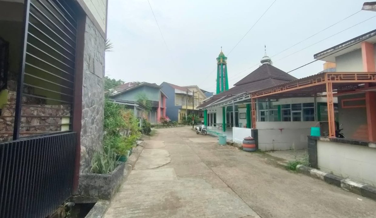 dijual rumah 2 lantai depan gramedia (8)