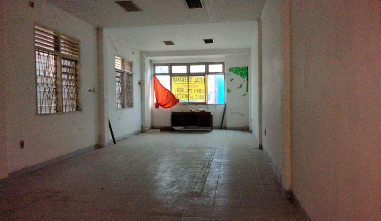 Dijual Dan Disewakan Ruko 3,5 Lantai 1 Unit di Jln. Veteran (3)