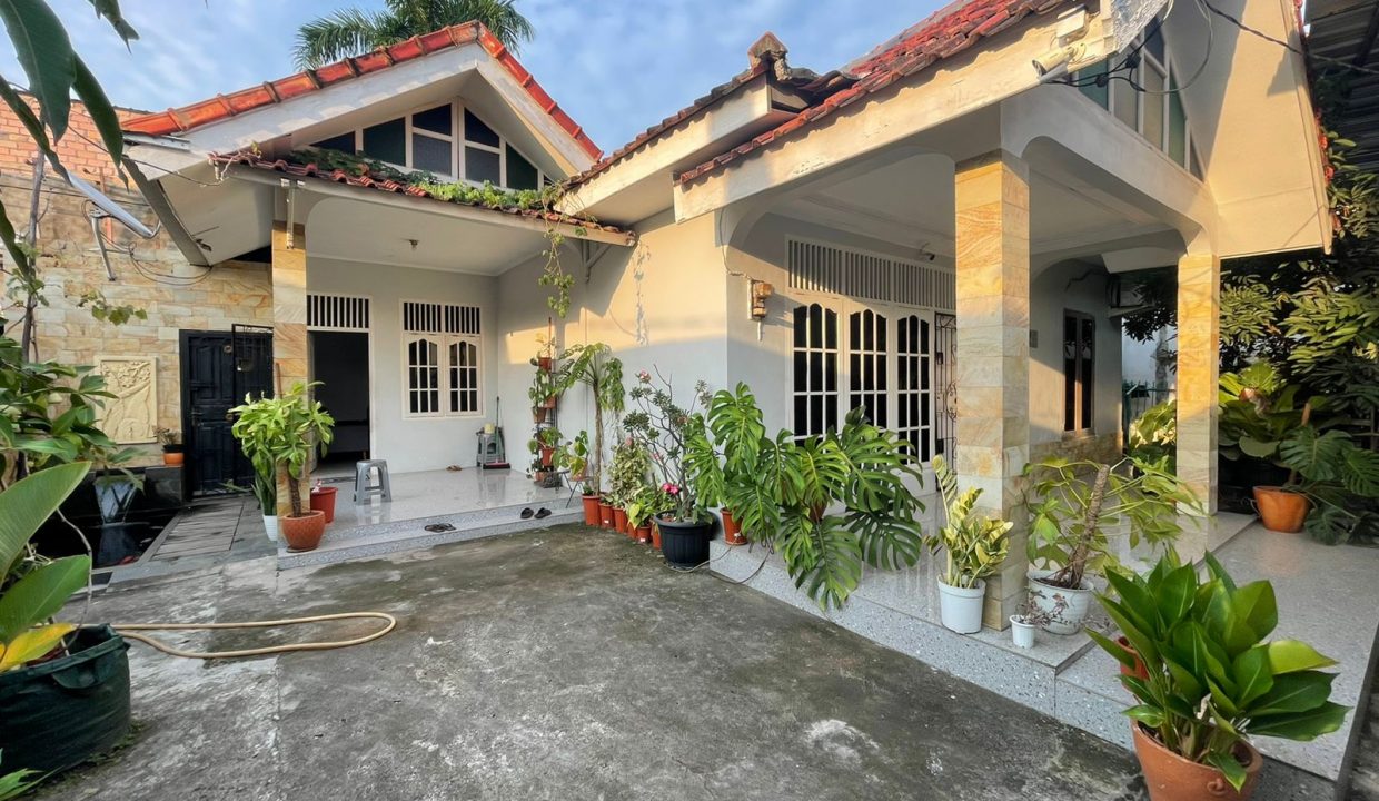 Dijual Rumah Bagus, Posisi Hook, Bonus 2 Unit Kios Palembang (1)