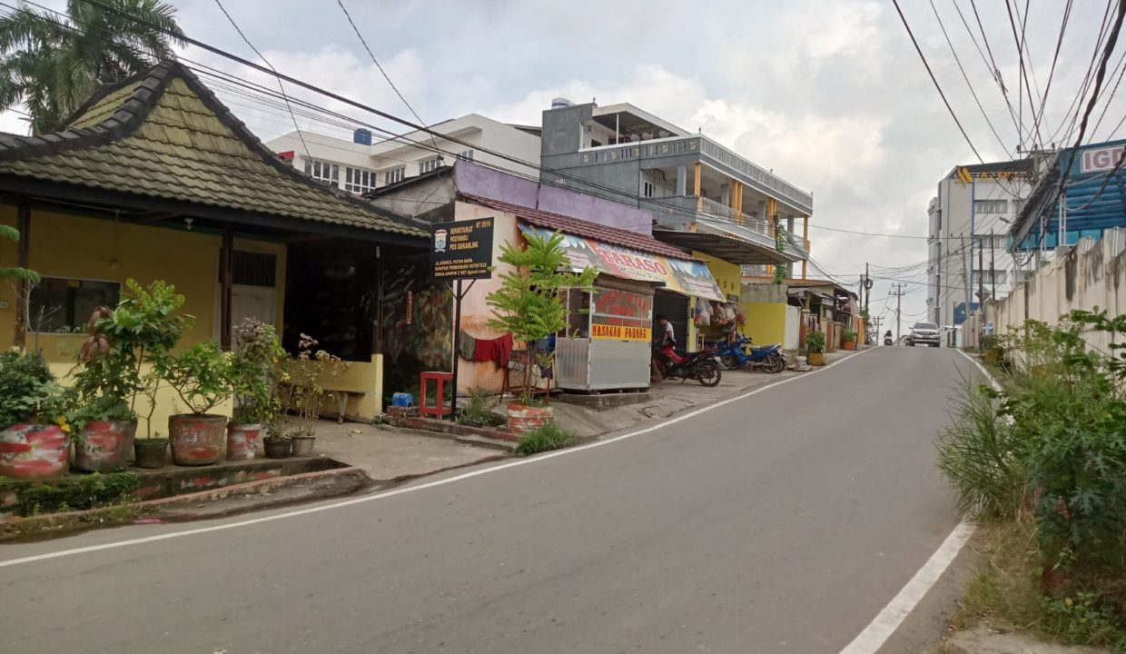 Dijual Rumah Bagus, Posisi Hook, Bonus 2 Unit Kios Palembang (2)