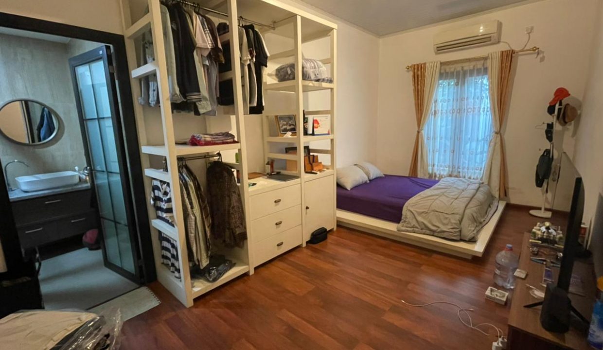 Dijual Rumah Bagus, Posisi Hook, Bonus 2 Unit Kios Palembang (4)