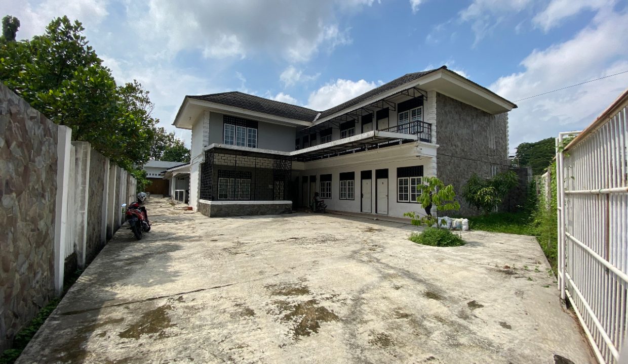 Dijual Rumah Besar dan Gudang Palembang (1)