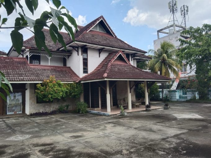 SEWA RUMAH JALAN UTAMA R SOEKAMTO PALEMBANG
