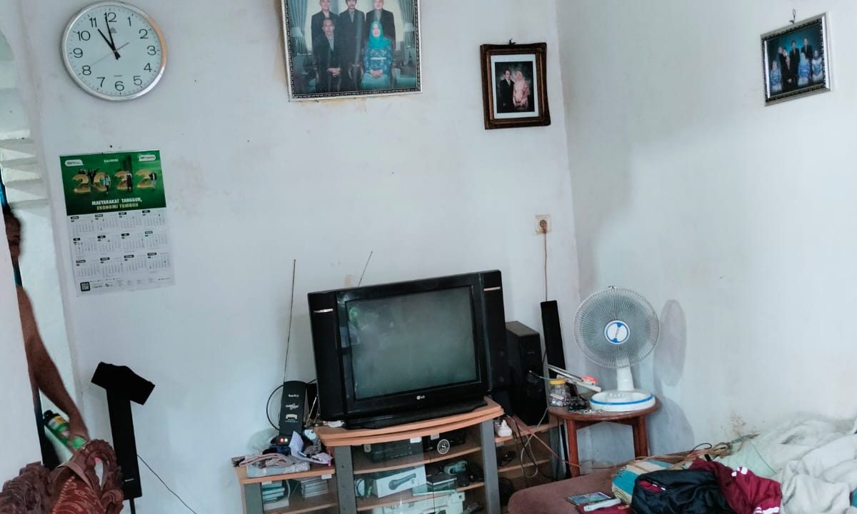 DIJUAL RUMAH DI BLOK VI - Income Properti (2)