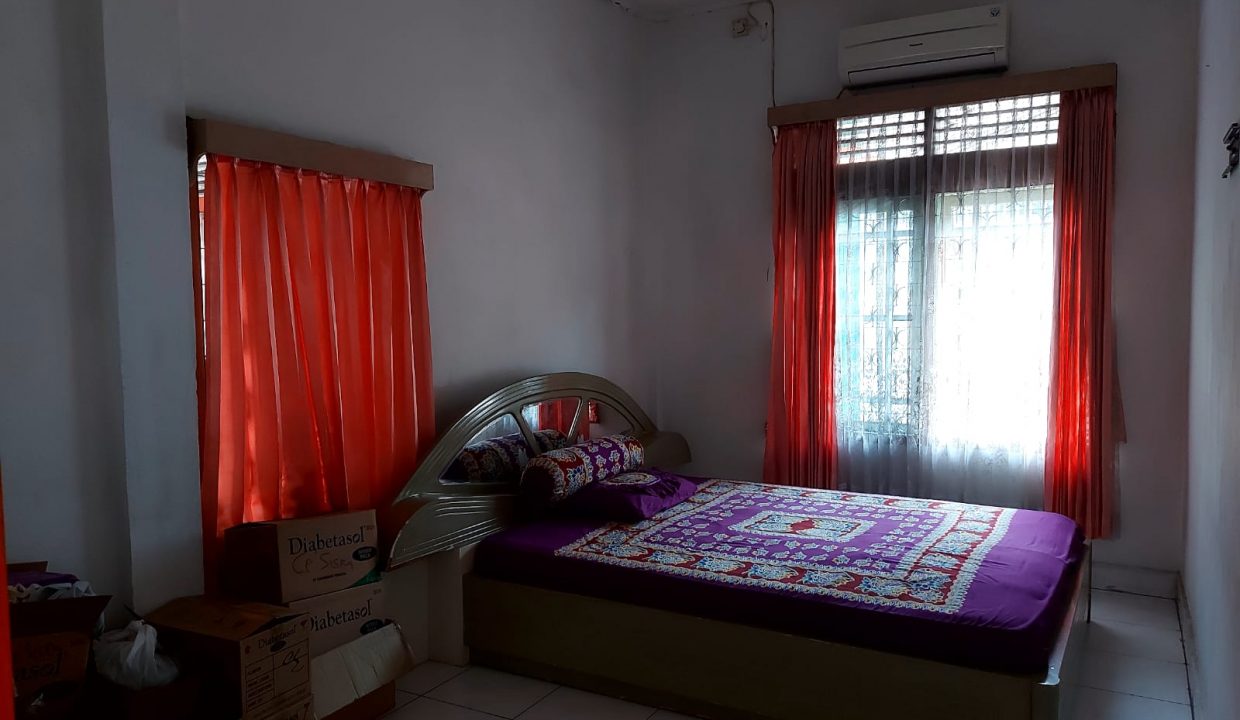 Dijual Rumah Besar Dengan Halaman Luas di Jalan Kebun Karet Ilir Timur 1 Palembang (8)